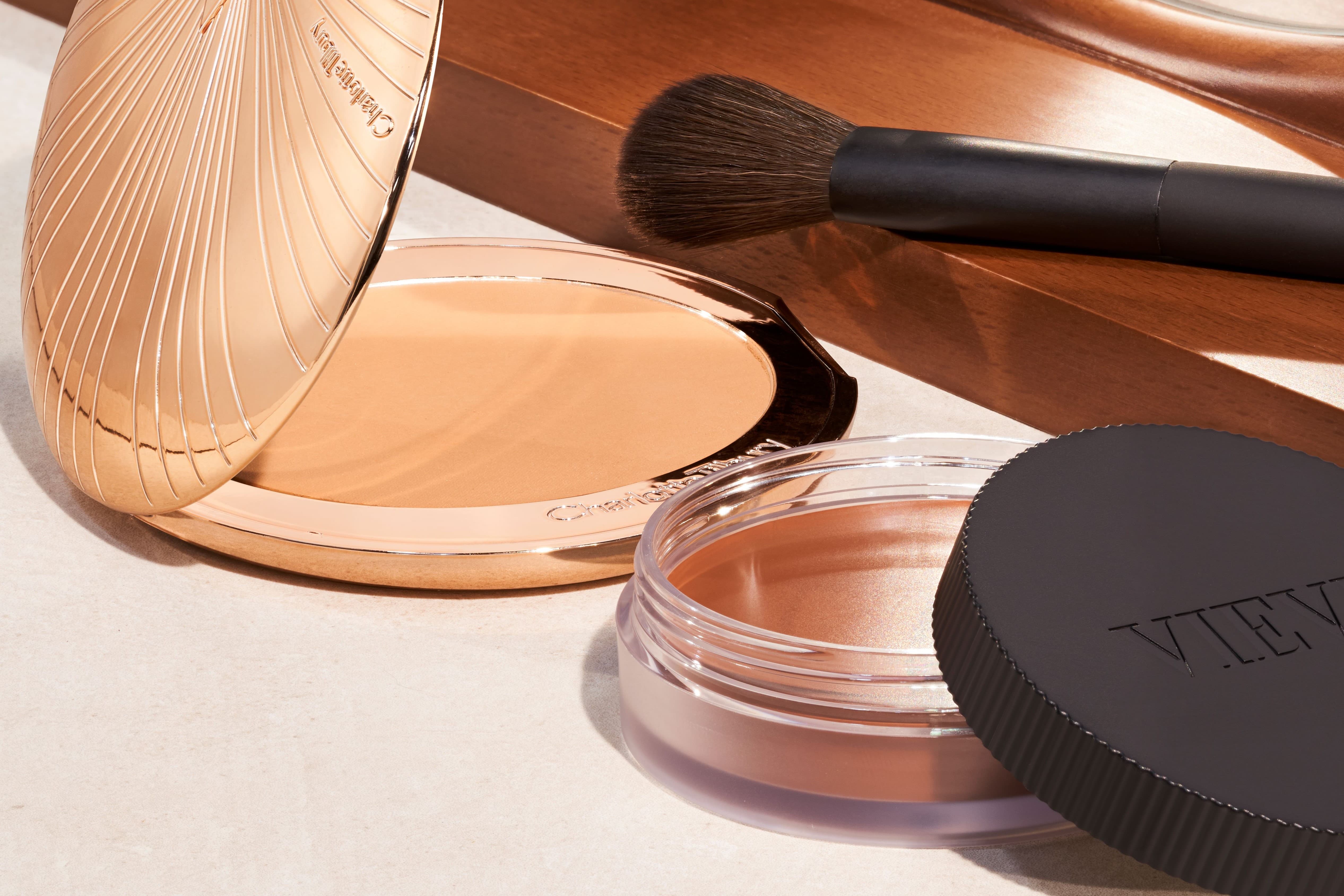 Cream vs Powder Bronzer | Space NK Cream vs Powder Bronzer | Space NK