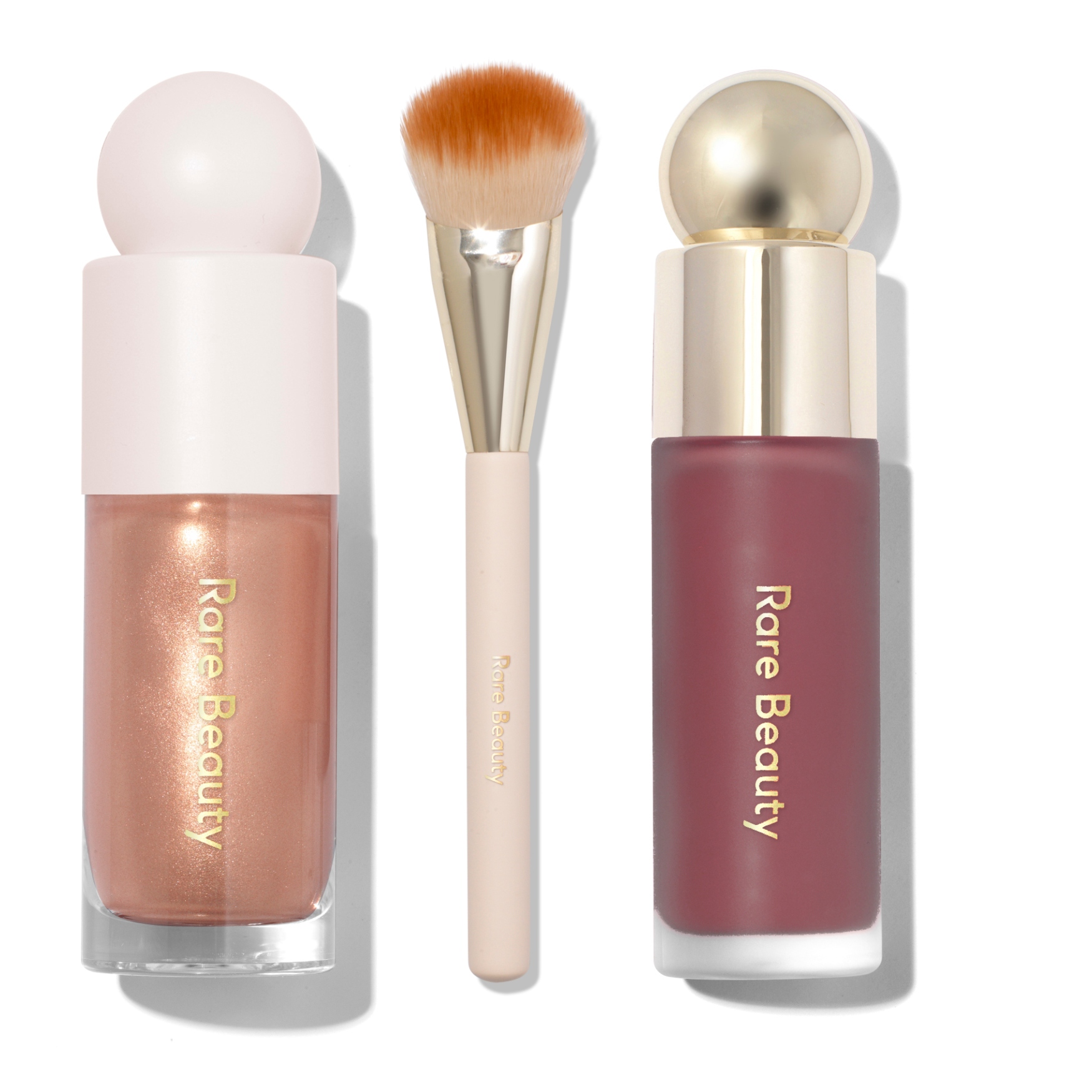 Rare Beauty Set triple menace : Soft Pinch Blush, Positive Light Luminizer  et Soft Pinch Liquid Blush Brush | Space NK
