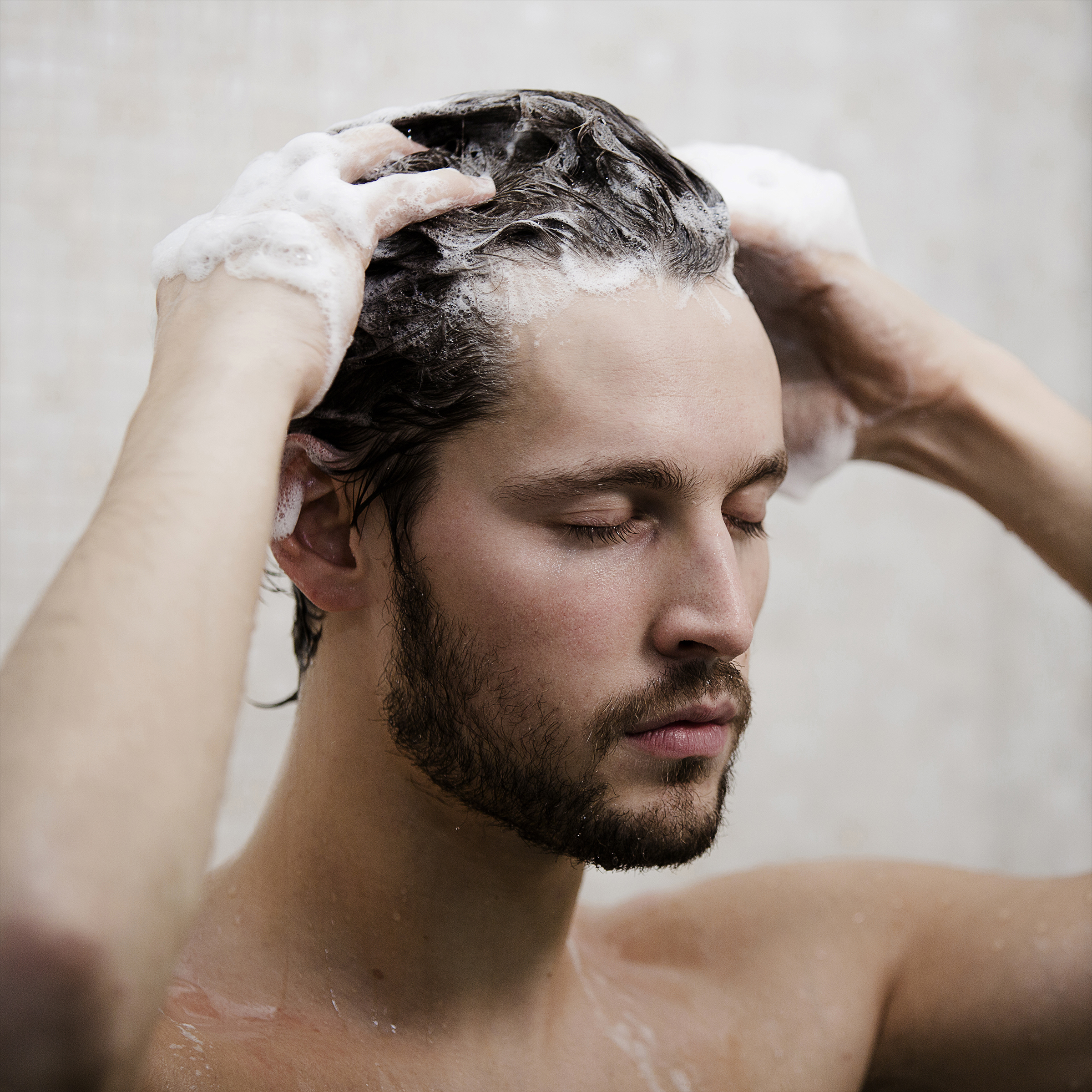 Sisley-Paris Hair Rituel Revitalizing Smoothing Shampoo with Macadamia oil  | Space NK